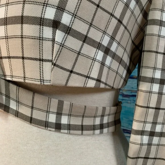 Bershka Cropped Plaid Blazer - Picture 5 of 8